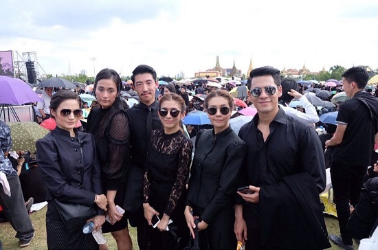 ร้องเพลงสรรเสริญพระบารมี