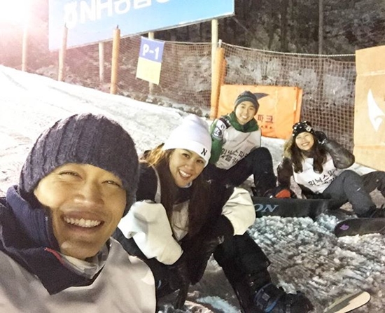 ตู่ ภพธร นุช นุชนันท์