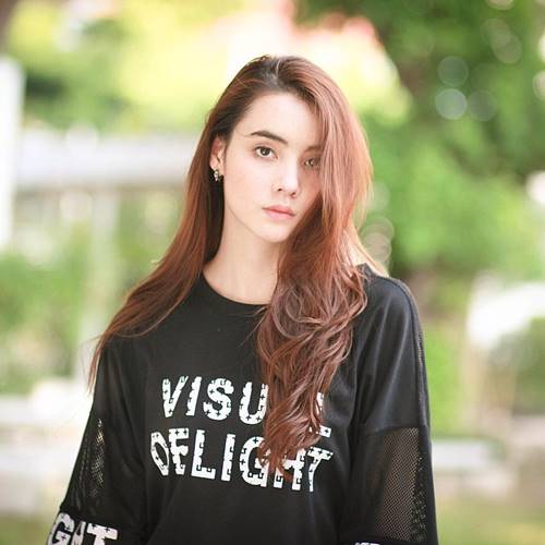 มุก มุกดา