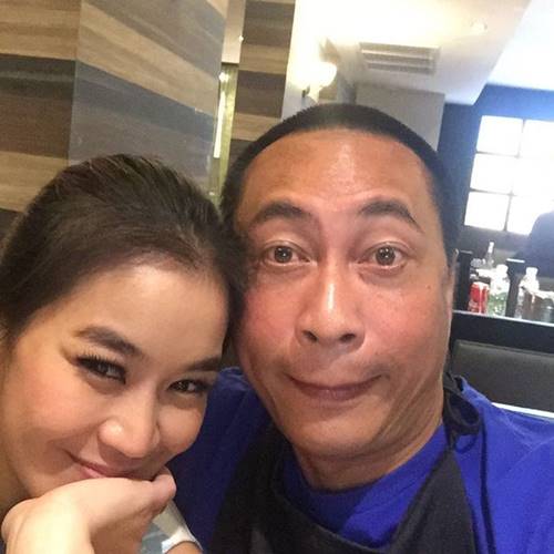 เปิ้ล นาคร