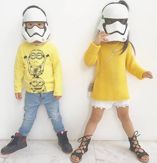 คนบันเทิง พร้อมใจสวมเสื้อเหลือง เฉลิมพระเกียรติในหลวง ครองราชย์ 70 ปี