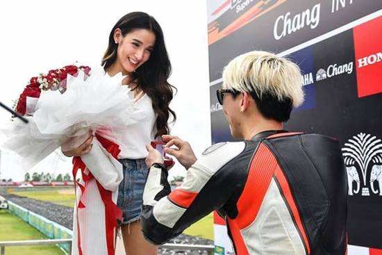 แพท ณปภา เบนซ์ เรซซิ่ง