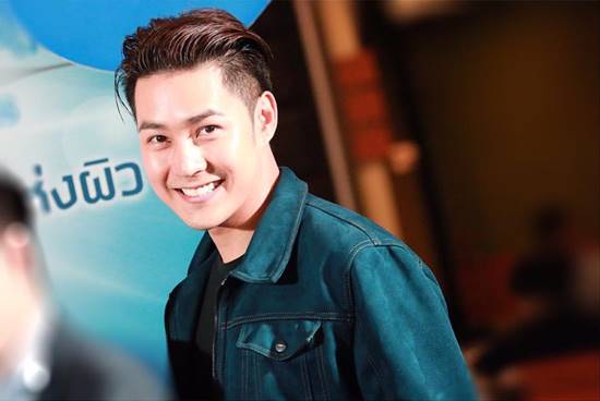 แอมป์ หยก