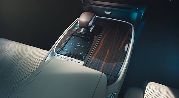 lexus ls 500ปี 2018