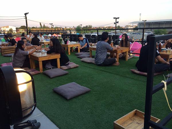 ตลาดนัดกลางคืนแบกะดิน