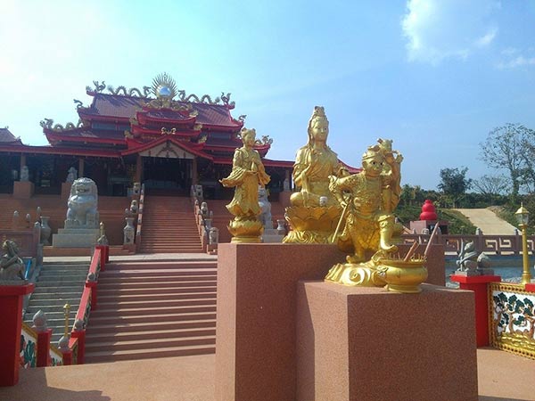 ที่เที่ยวเมืองพร้าว