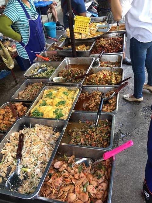 ร้านอร่อยย่านวังบูรพา