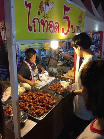 ตลาดอินดี้ ดาวคะนอง