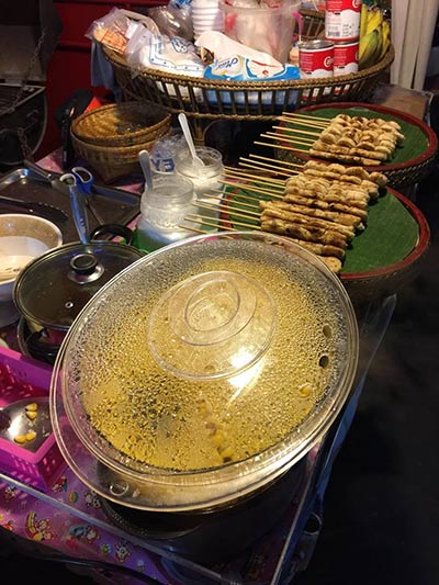 ตลาดอินดี้ ดาวคะนอง