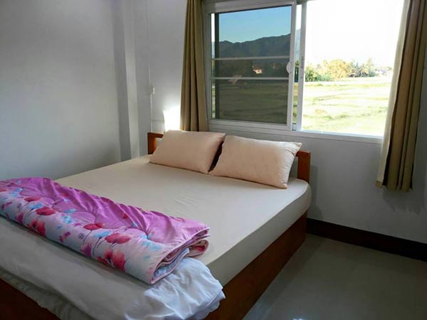 ที่พักหน้าฝน