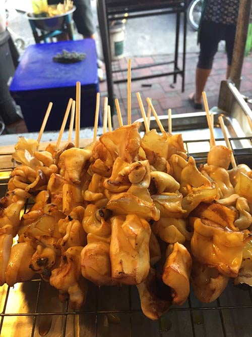 ร้านปลาหมึกย่าง