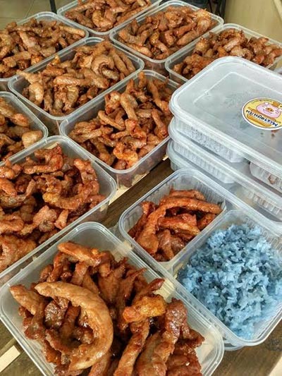 ร้านข้าวเหนียวหมูทอดเจ้าเด็ด