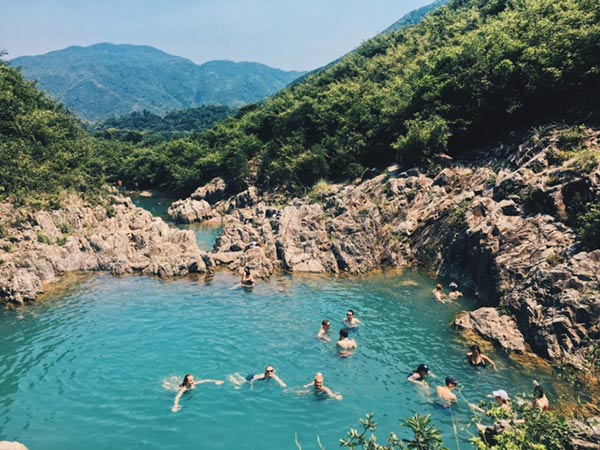 sai wan rock pools