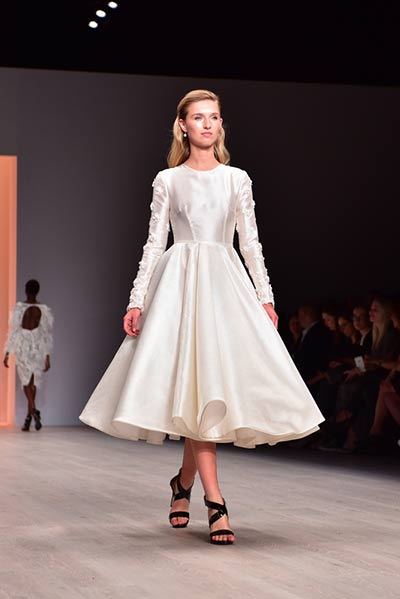 แบบชุดแต่งงาน ดีไซน์เก๋