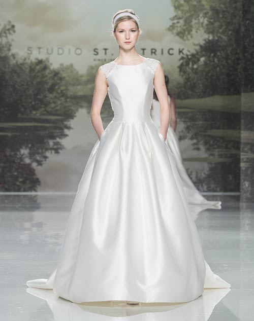 9 แบบชุดแต่งงาน