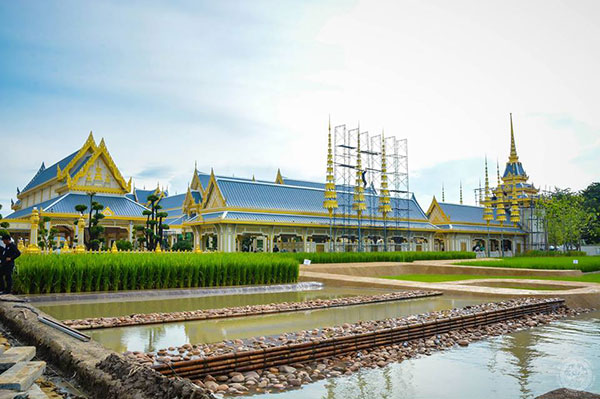 รัฐบาลเตรียมเปิดให้ประชาชนชมความงาม พระเมรุมาศ ตลอดเดือน พ.ย. นี้