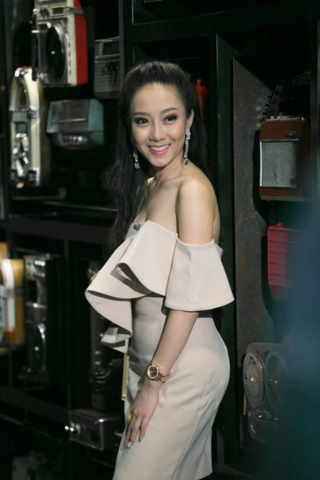 นุนี Take Me Out Thailand