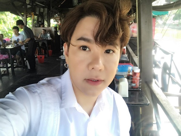 ดีเจบุ๊กโกะ