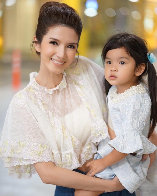 โบว์ แวนด้า แจงข่าวค่าเทอม น้องมะลิ