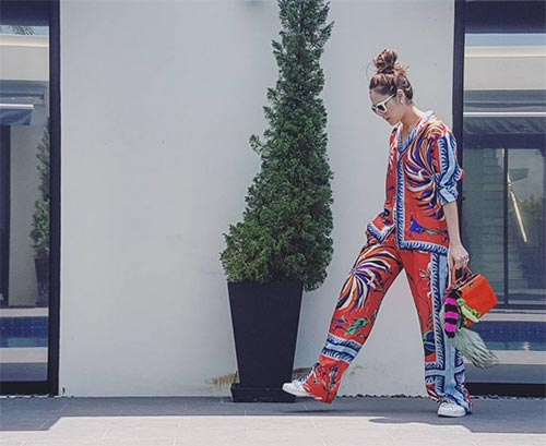 ชมพู่ อารยา