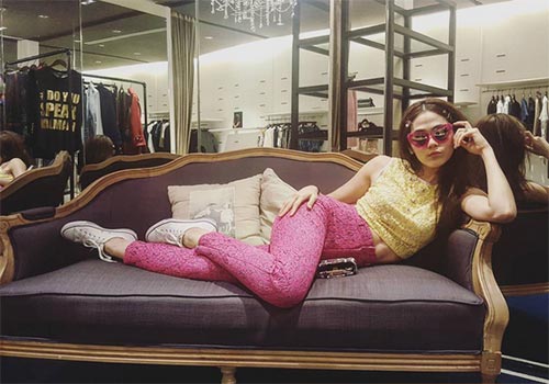 ชมพู่ อารยา