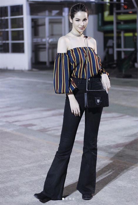 จูลี่ The Face