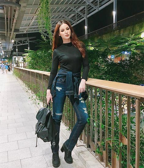 จูลี่ The Face