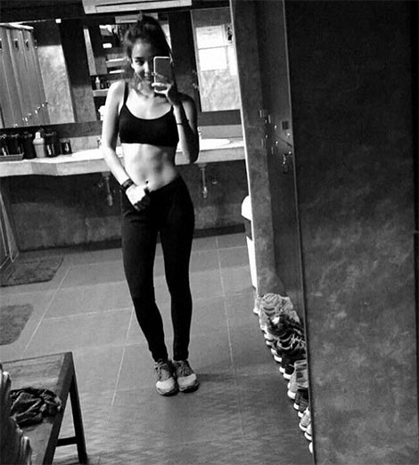 ท่าโพส ฟิตเนส