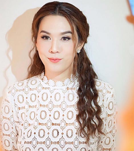 เมย์ เฟื่องอารมย์