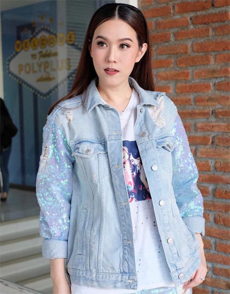 เมย์ เฟื่องอารมย์