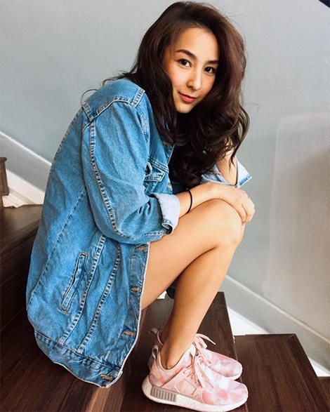 รองเท้าผ้าใบ ดารา