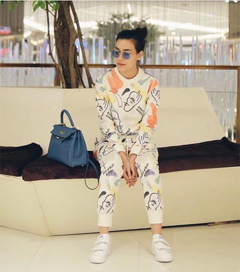 รองเท้าผ้าใบ ดารา