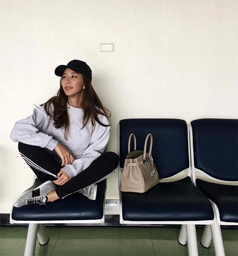 รองเท้าผ้าใบ ดารา