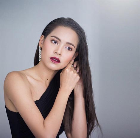 ทรงผมออกงานดารา