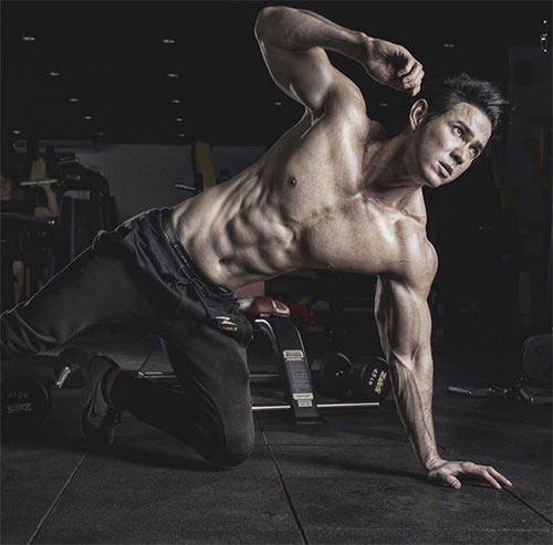 กล้ามดาราชาย