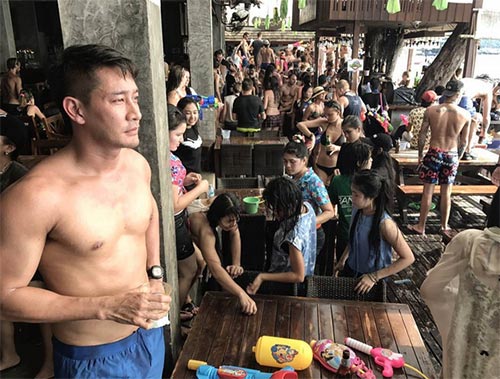 กล้ามดาราชาย