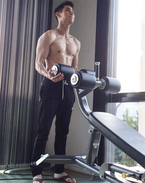 กล้ามดาราชาย