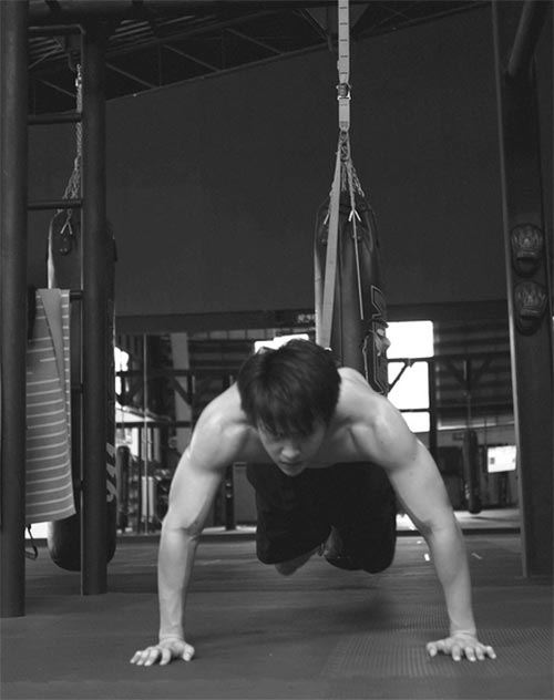 กล้ามดาราชาย