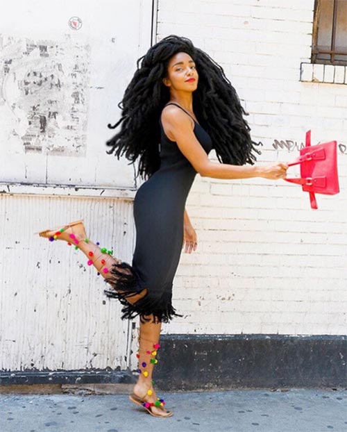 นางแบบผมฟู