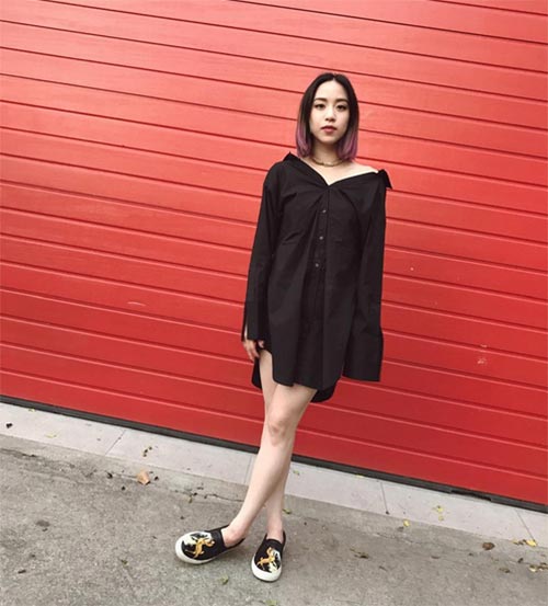 เสื้อเชิ้ตเปิดไหล่