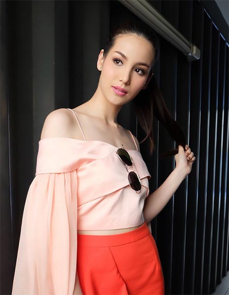 จูลี่ เดอะเฟซ