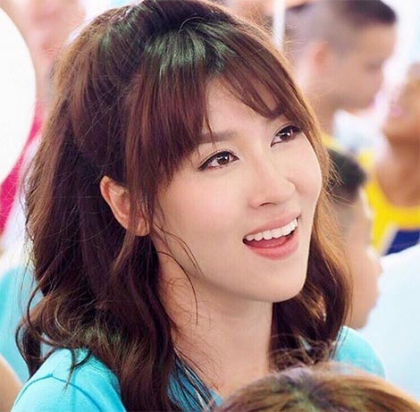 เชียร์ ฑิฆัมพร