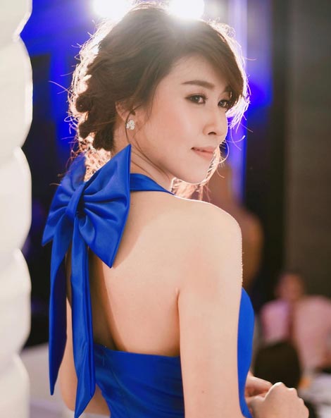 เชียร์ ฑิฆัมพร