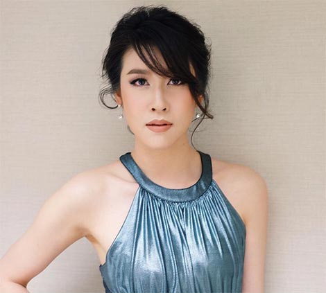 เชียร์ ฑิฆัมพร