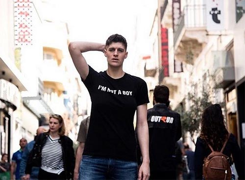 นางแบบสาวหล่อ