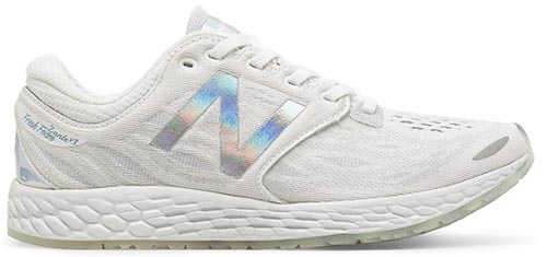 รองเท้าผ้าใบสีขาว2017