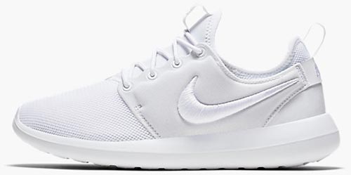 รองเท้าผ้าใบสีขาว2017