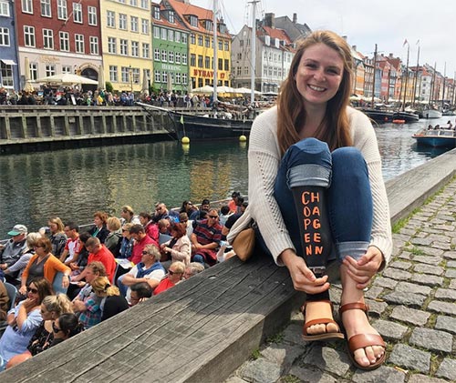 สาวพิการ