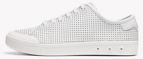 รองเท้าผ้าใบสีขาว2017