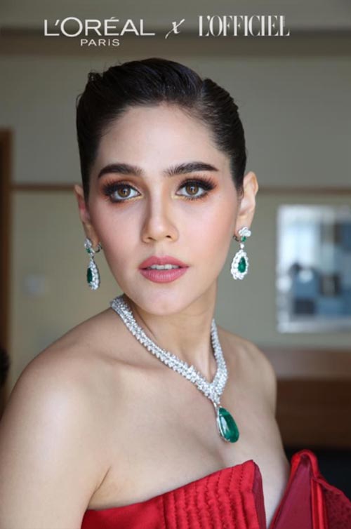 ชมพู่ อารยา